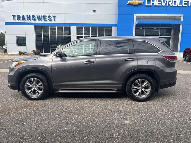 Photo of 2015 Predawn Gray Mica Toyota Highlander