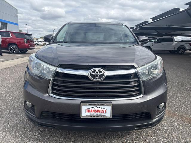 Photo of 2015 Predawn Gray Mica Toyota Highlander
