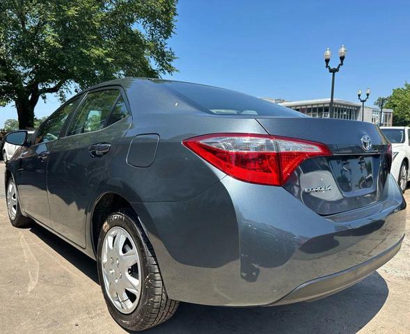 Photo of 2016 Gray Toyota Corolla