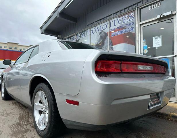 Photo of 2010 Silver Dodge Challenger