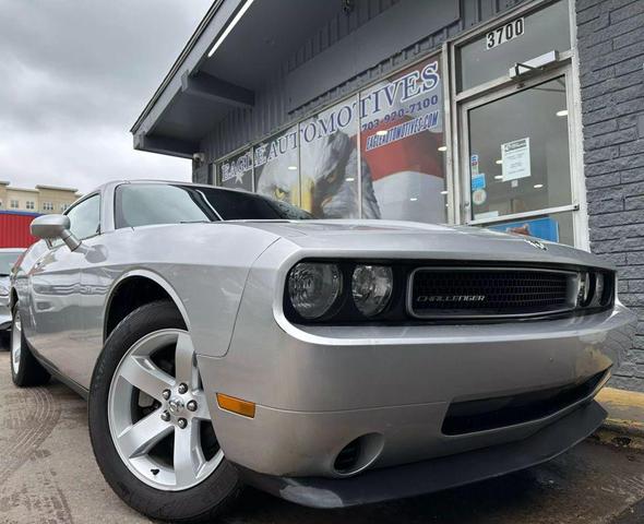 Photo of 2010 Silver Dodge Challenger