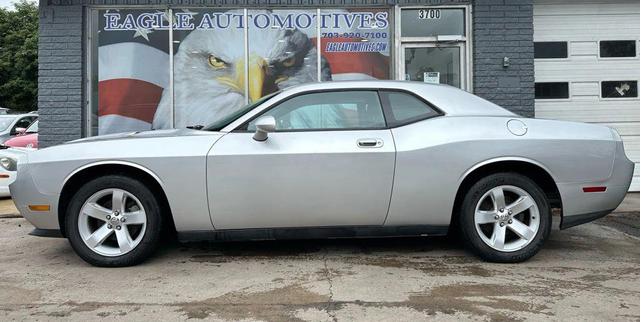 Photo of 2010 Silver Dodge Challenger