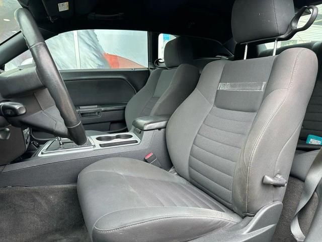 Photo of 2010 Silver Dodge Challenger