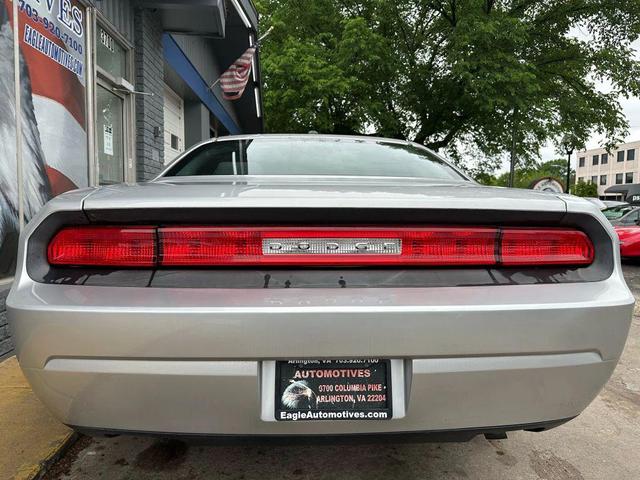 Photo of 2010 Silver Dodge Challenger