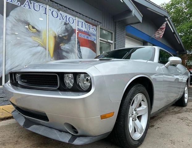 Photo of 2010 Silver Dodge Challenger