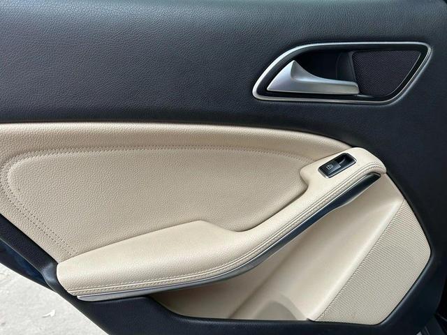 Photo of 2018 Blue Mercedes-Benz GLA 250