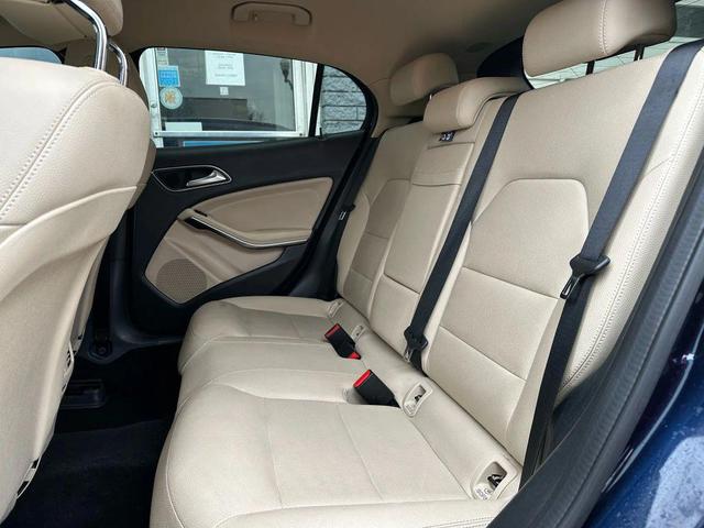 Photo of 2018 Blue Mercedes-Benz GLA 250
