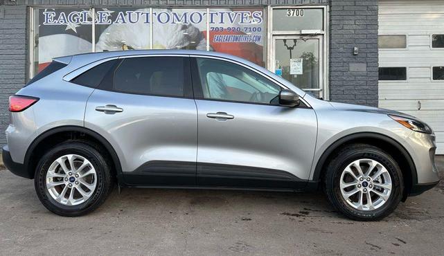 Photo of 2021 Gray Ford Escape