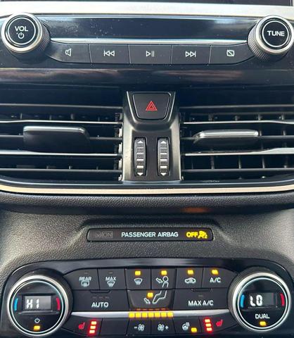 Photo of 2021 Gray Ford Escape