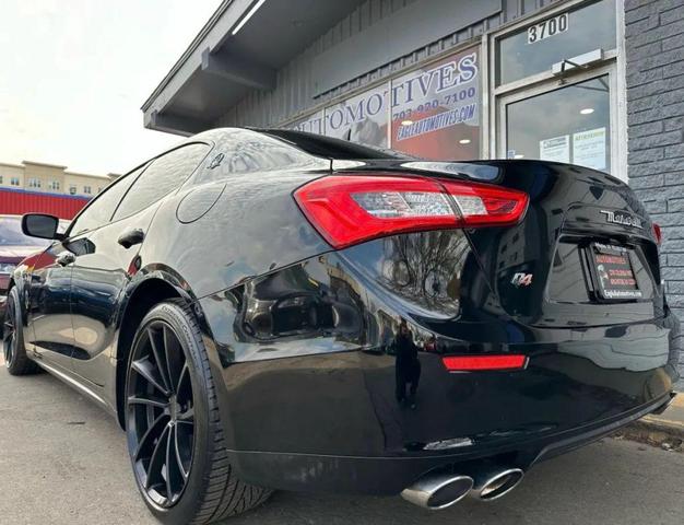 Photo of 2014 Black Maserati Ghibli