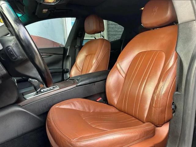 Photo of 2014 Black Maserati Ghibli