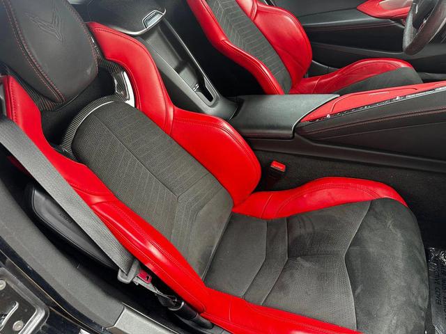 Photo of 2022 Black Chevrolet Corvette