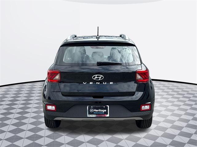 Photo of 2023 Black Noir Pearl Hyundai VENUE