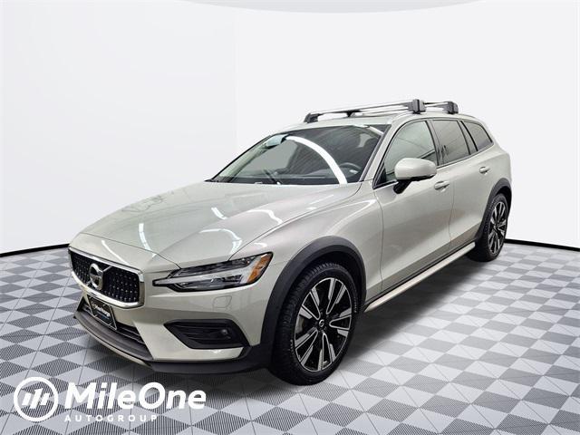 2020 Volvo V60 Cross Country