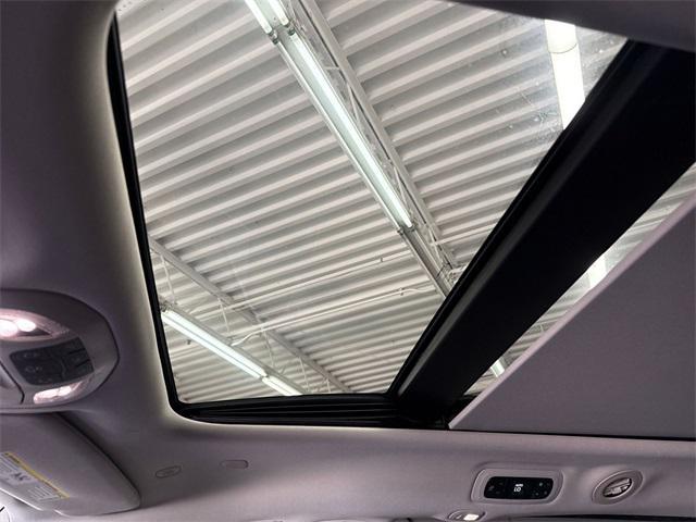 Photo of 2022 Fathom Blue Pearlcoat Chrysler Pacifica Hybrid