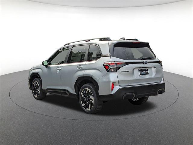 Photo of 2025 Ice Silver Metallic Subaru Forester