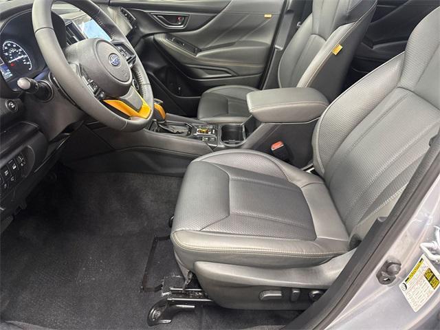 Photo of 2024 Ice Silver Metallic Subaru Forester