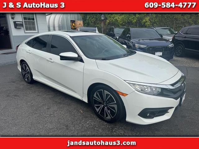 Photo of 2017 White Honda Civic