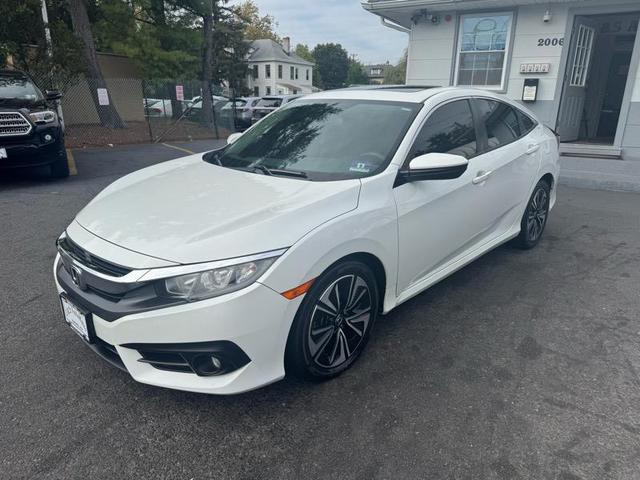 Photo of 2017 White Honda Civic