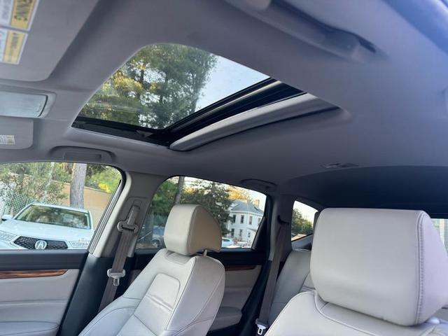 Photo of 2017 Gray Honda CR-V