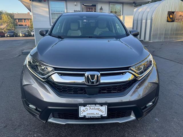Photo of 2017 Gray Honda CR-V