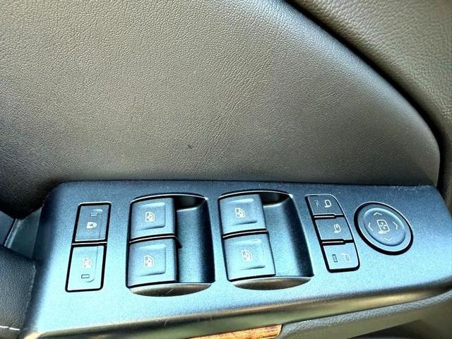 Photo of 2015 Black Chevrolet Tahoe