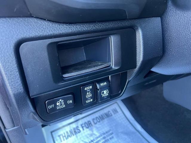 Photo of 2017 Black Toyota Tacoma
