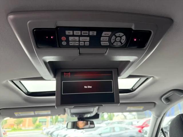 Photo of 2017 White Honda Pilot