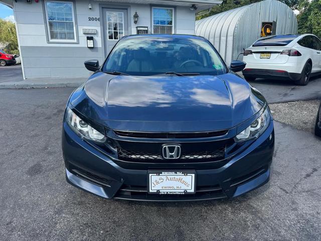 Photo of 2016 GRAY Honda Civic