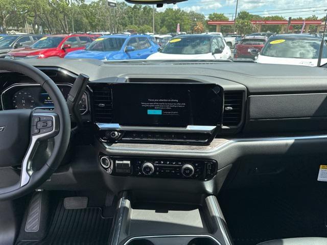 Photo of 2025 Summit White Chevrolet Silverado 2500