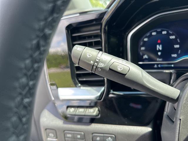 Photo of 2025 Summit White Chevrolet Silverado 2500