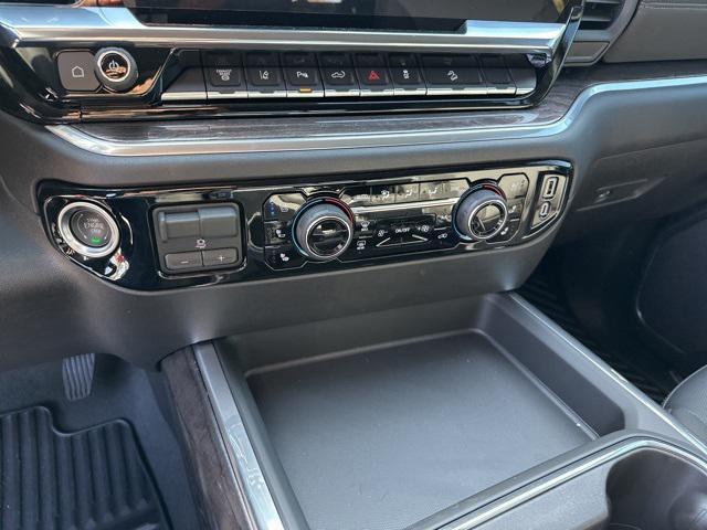 Photo of 2025 Black Chevrolet Silverado 2500