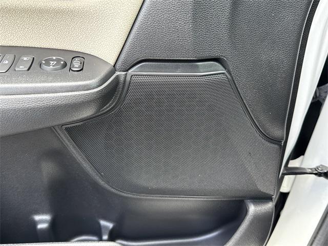 Photo of 2021 Platinum White Pearl Honda CR-V
