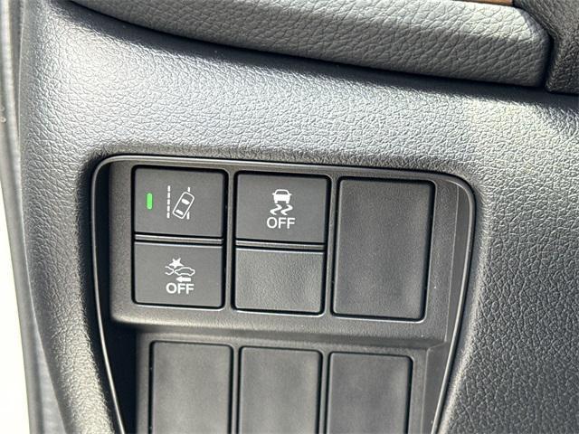 Photo of 2021 Platinum White Pearl Honda CR-V