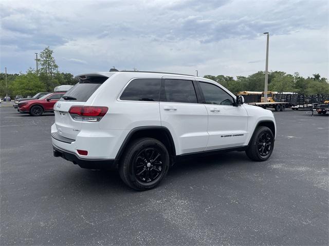 Photo of 2022 Bright White Clearcoat Jeep Grand Cherokee