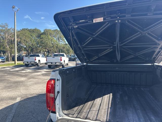 Photo of 2019 Summit White Chevrolet Colorado