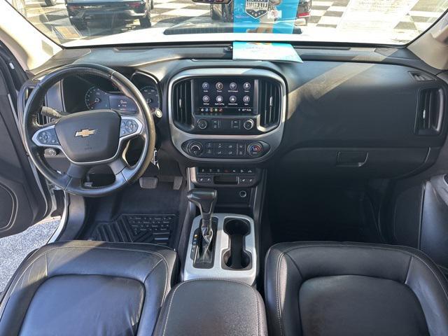 Photo of 2019 Summit White Chevrolet Colorado