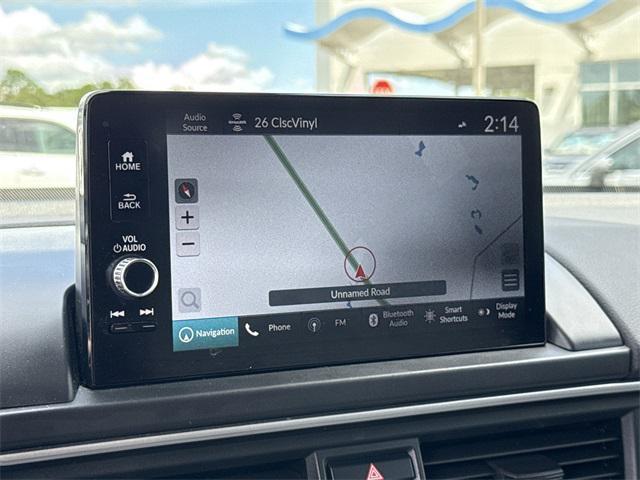 Photo of 2023 Lunar Silver Metallic Honda Pilot