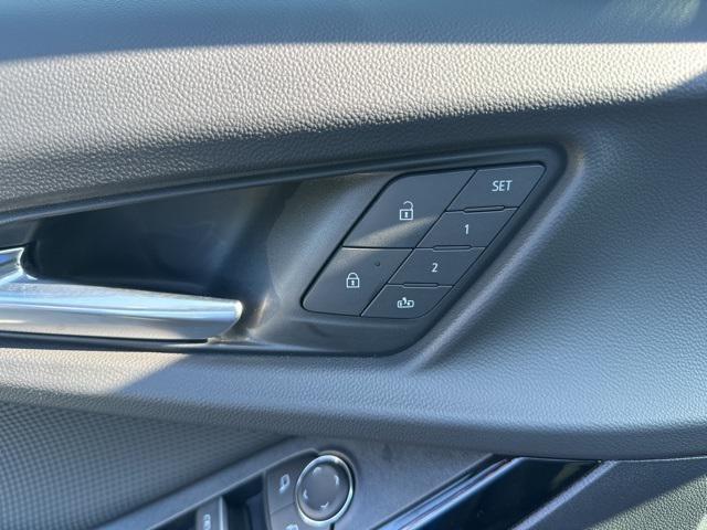Photo of 2026 Reef Blue Metallic Chevrolet Equinox
