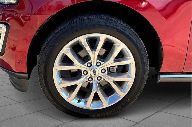 Photo of 2019 Ruby Red Metallic Tinted Clearcoat Ford Expedition