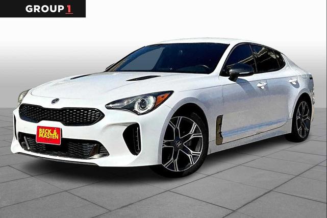 Photo of 2020 Snow White Pearl Kia Stinger