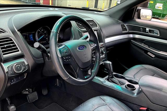 Photo of 2017 Shadow Black Ford Explorer