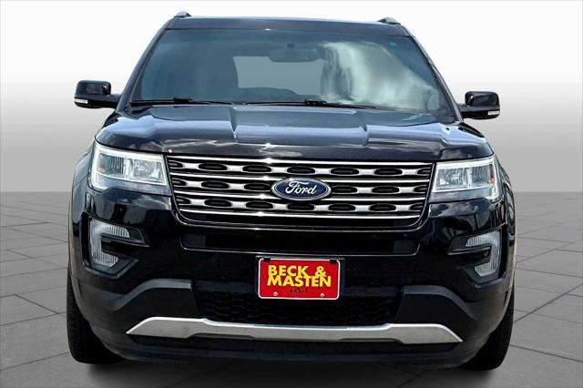 Photo of 2017 Shadow Black Ford Explorer