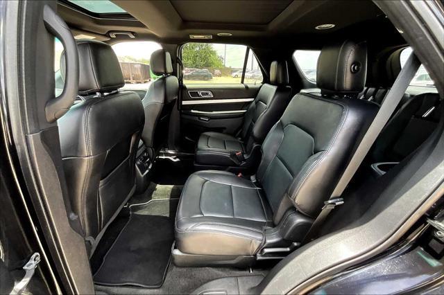 Photo of 2017 Shadow Black Ford Explorer