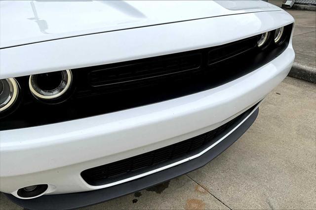 Photo of 2019 White Knuckle Clearcoat Dodge Challenger
