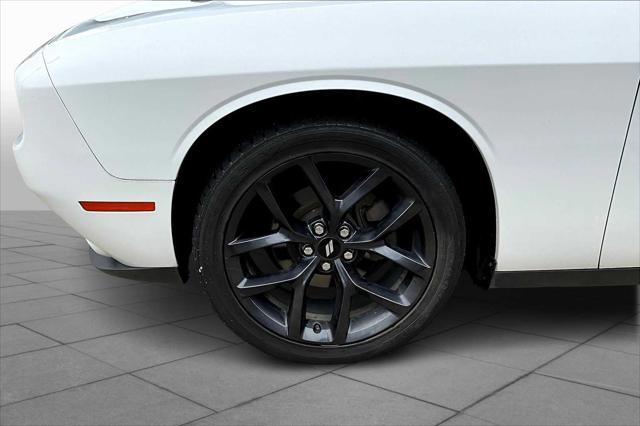 Photo of 2019 White Knuckle Clearcoat Dodge Challenger