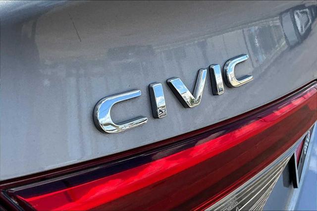 Photo of 2022 Lunar Silver Metallic Honda Civic