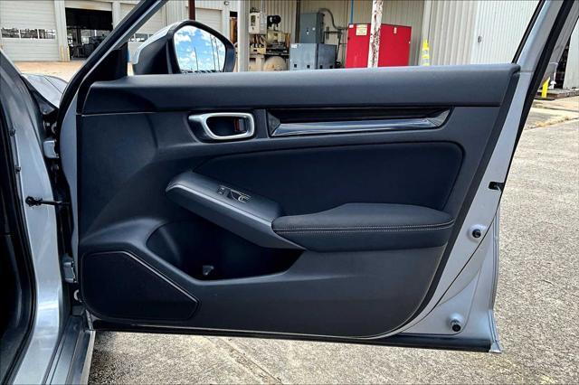 Photo of 2022 Lunar Silver Metallic Honda Civic