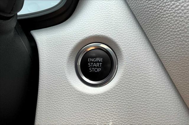 Photo of 2023 Ice Cap Toyota Corolla