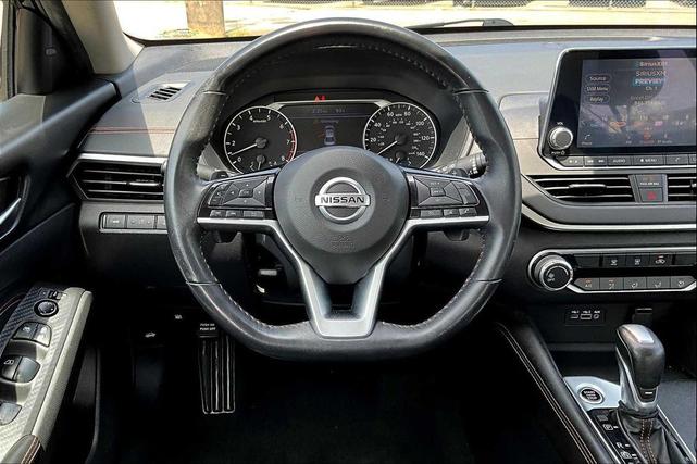 Photo of 2021 Super Black Nissan Altima